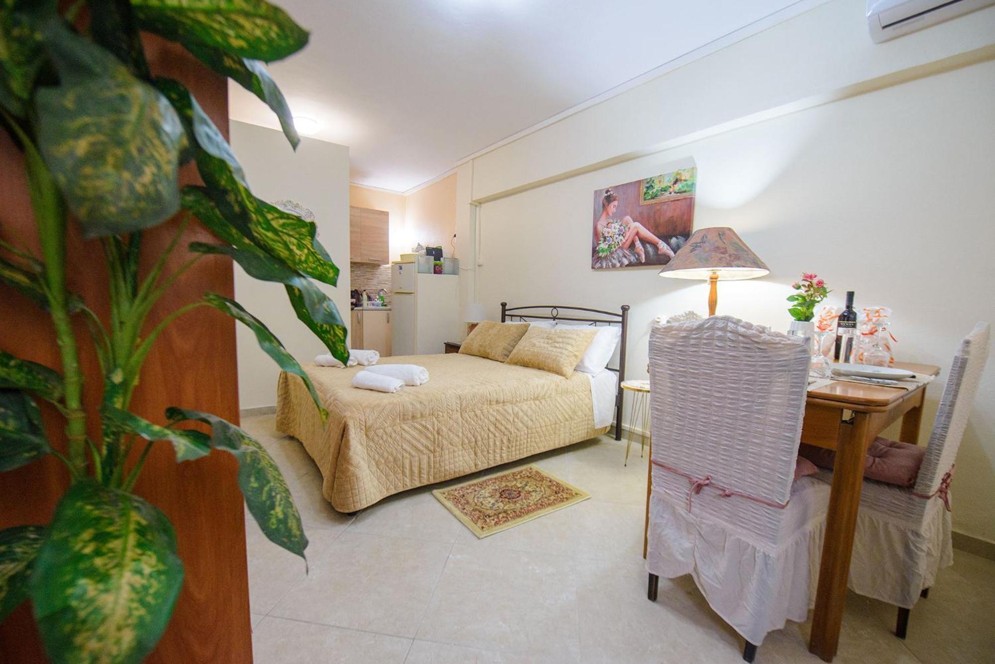 Georgia'S Studio Corfu Town 외부 사진